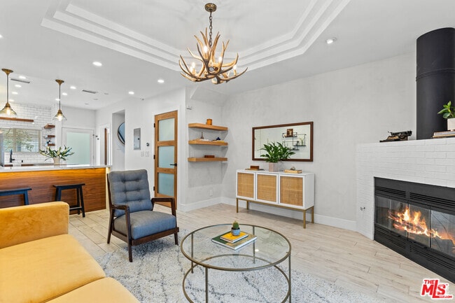 Building Photo - 2500 Abbot Kinney Blvd Unit 17 Rental