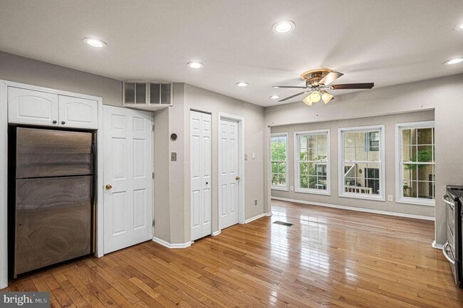 Building Photo - 358 New Market Ct Rental