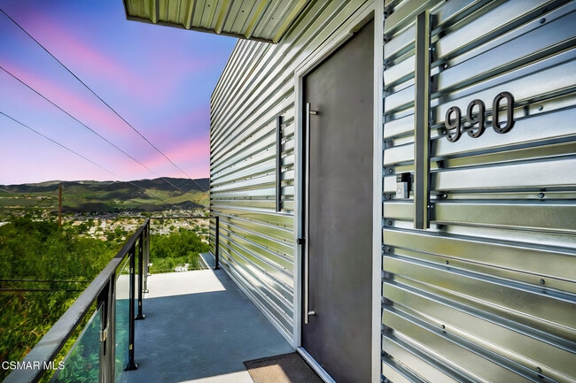 Photo - 990 Alta Vista Rd