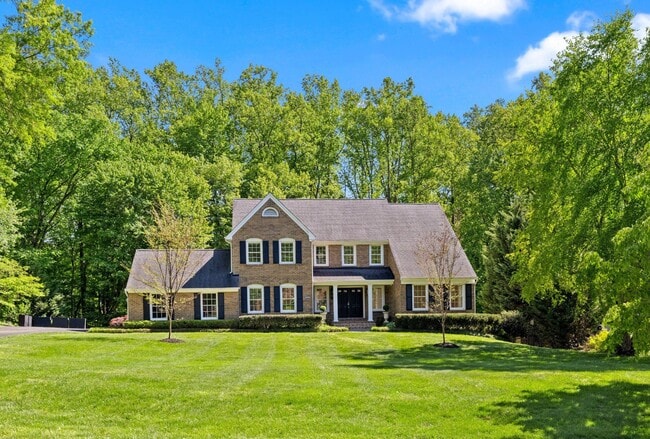 Building Photo - 6609 Heidi Ct
