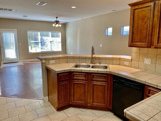 Photo - 7504 Bennett Ave