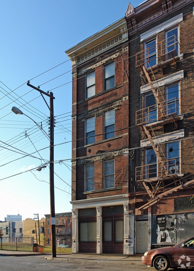 Photo - 59 E McMicken Ave