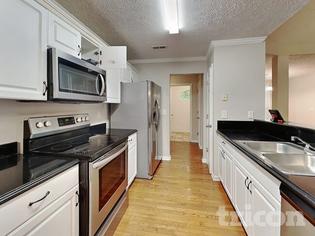 Photo - 313 Cascade Ct