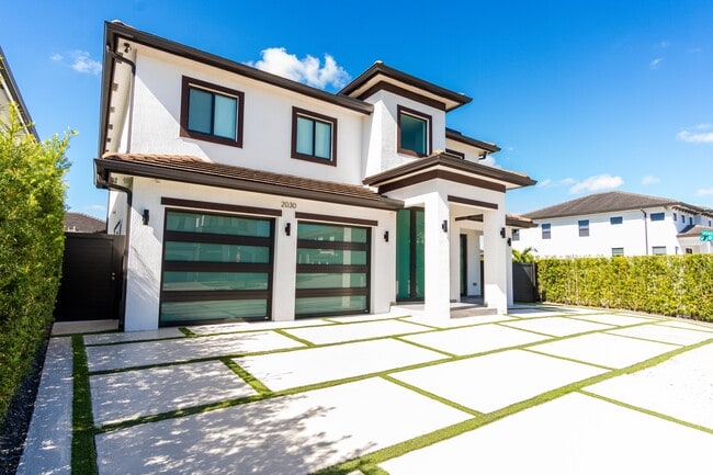 Photo - 2030 SW 145th Ave