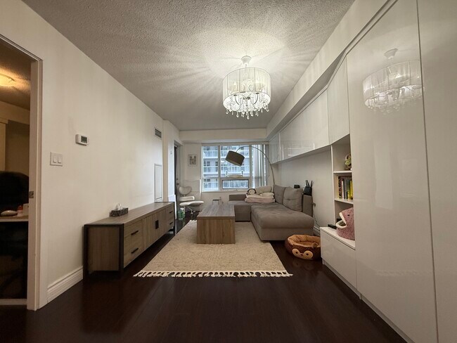 Photo - 20 Blue Jays Way Unit 603, Toronto, ON M5V 3W6, Canada