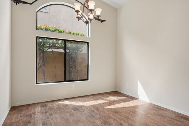 Photo - 2763 N Raven