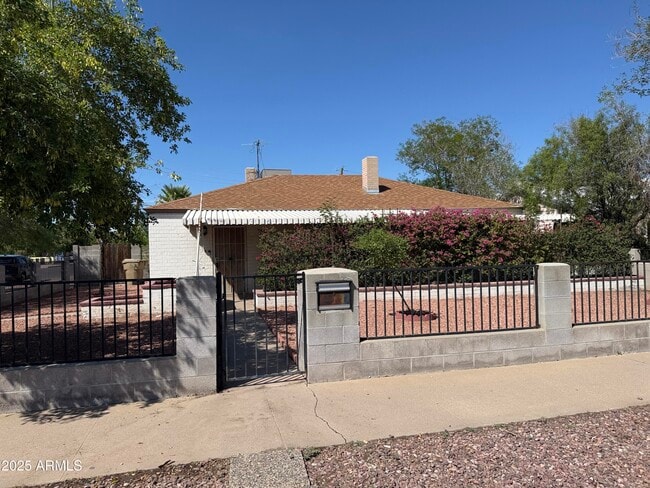 Photo - 1402 E Diamond St