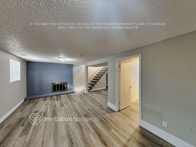 Photo - 9954 Columbine St