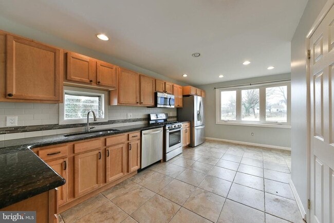 Photo - 2832 Jefferson Ave