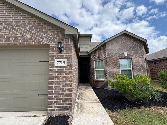 Photo - 7719 Vacek Meadows Loop