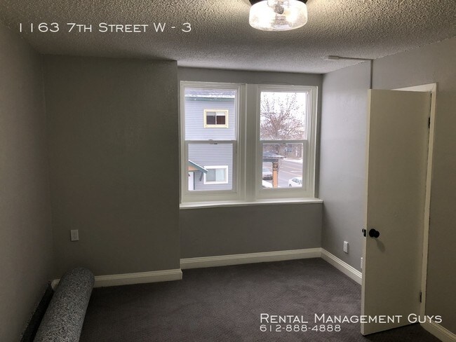 Photo - Beautifully Rehabbed 1 Bedroom Apartment Unit 3