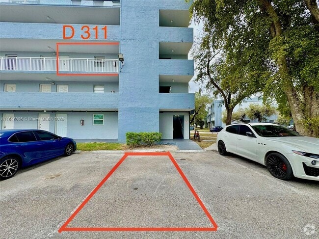 Building Photo - 9357 Fontainebleau Blvd Unit D311 Rental