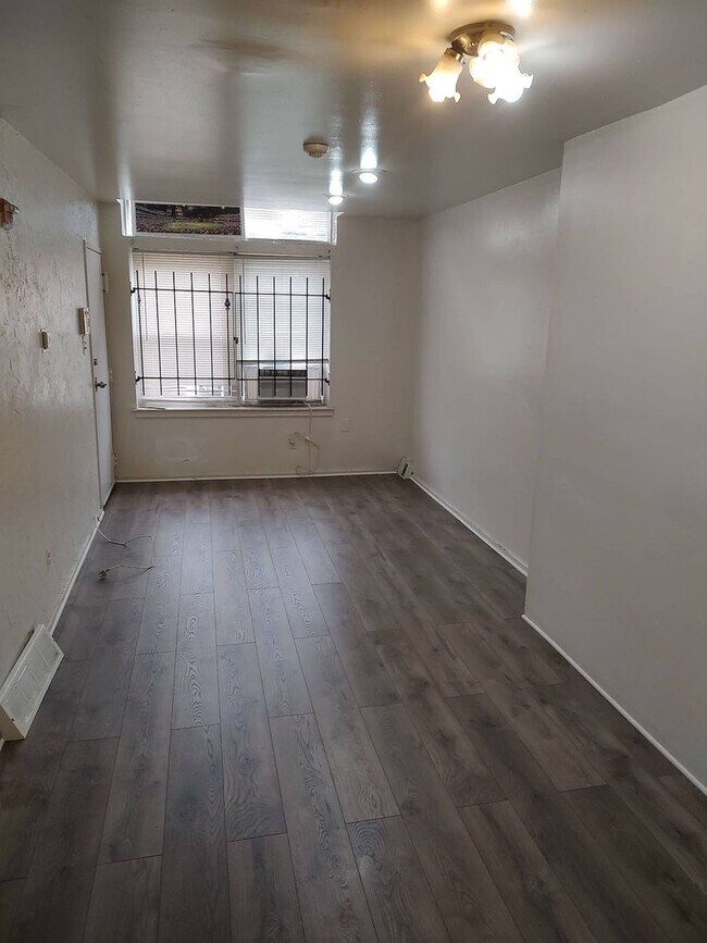 Photo - 2035 N 15th St Unit #1