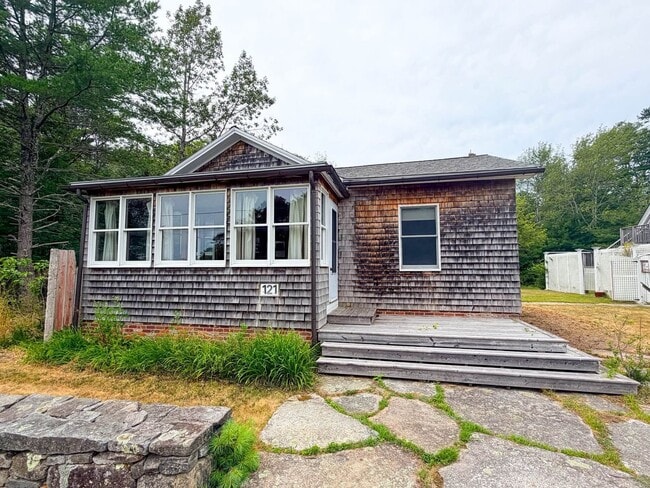 Photo - 121 Old Schoolhouse Rd