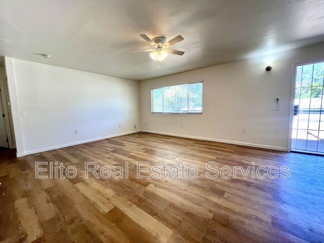 1538 Sams Hill Rd