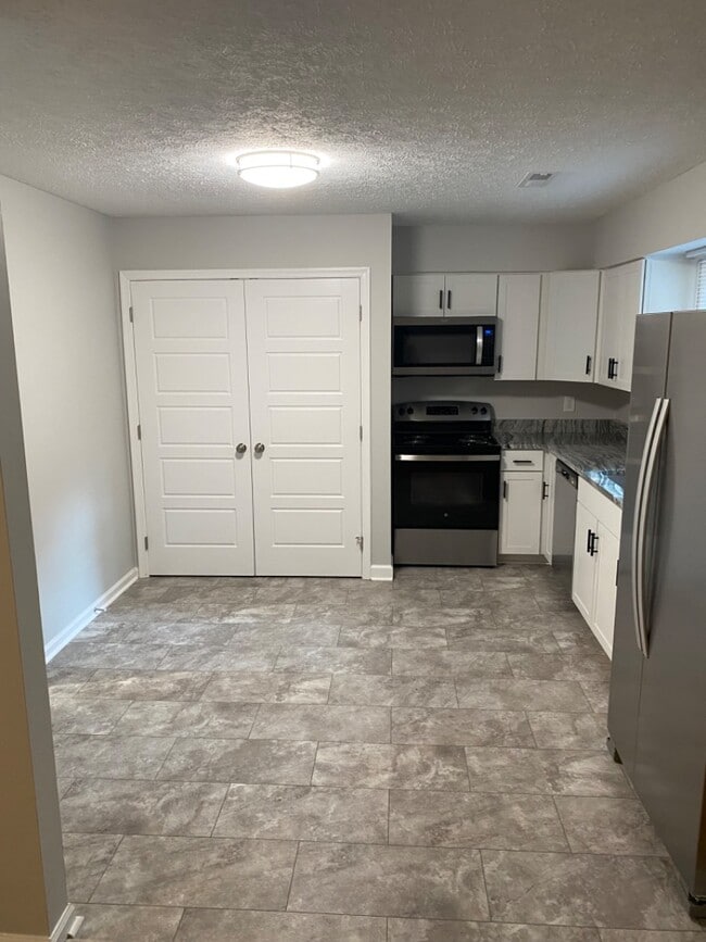 Photo - 691 Timberlake Dr