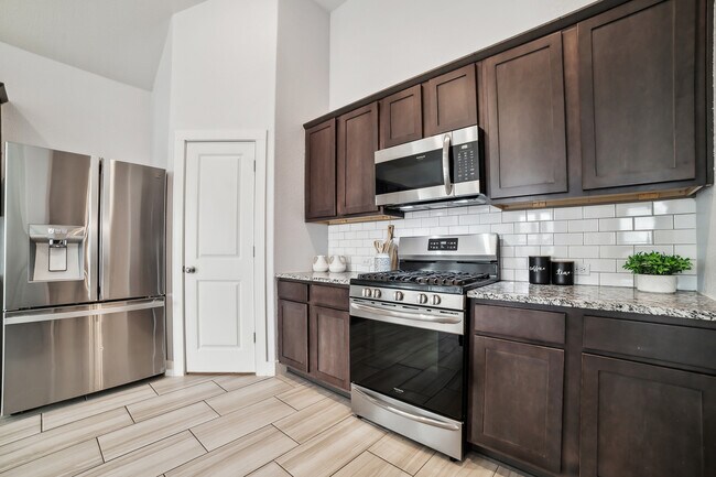 Photo - 201 Potts St