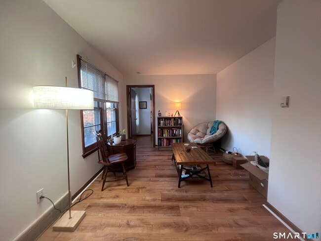 Photo - 124 Thorpe St