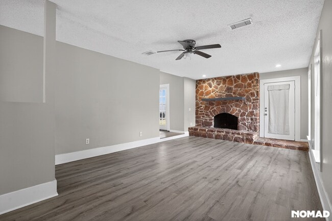 Photo - 17805 Villa Way Dr