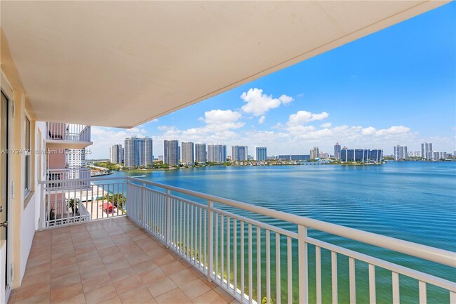 Photo - 251 174th St Unidad 1219 Rental
