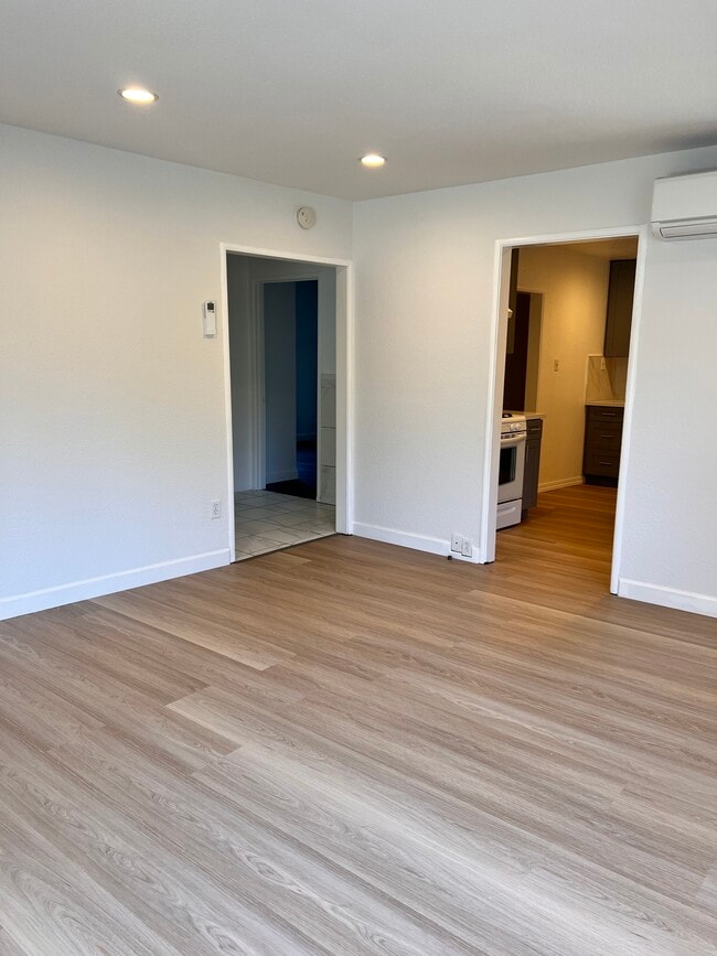 Photo - 144 San Lorenzo Ave Unit #1