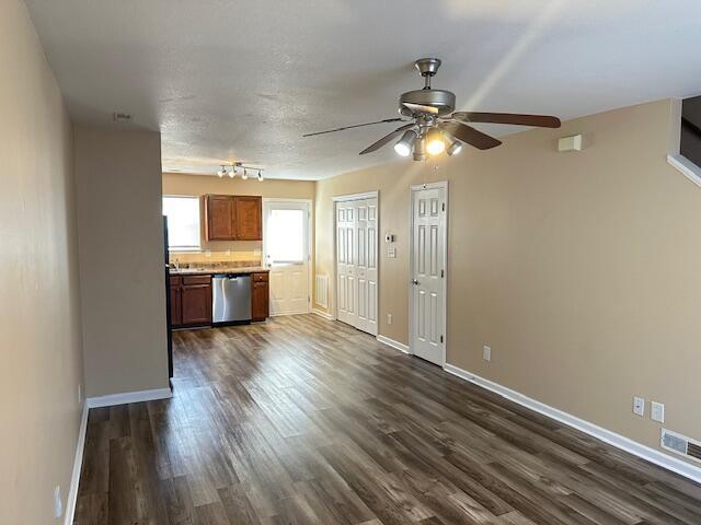 Photo - 2203 Bower Ln SE