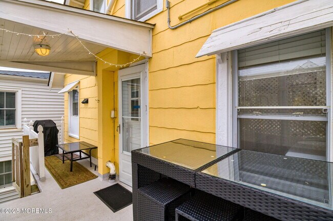 Photo - 19 Webb Ave Unit 2