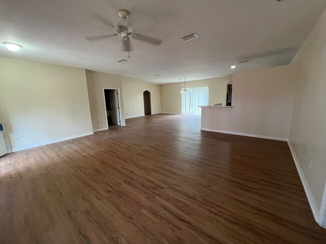 Photo - $1,695 ** 3 Bed / 2 Bath * Single Family Home