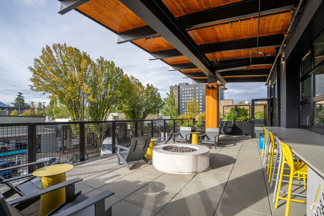 Outdoor Lounge - Flock13