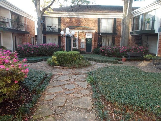 Photo - 3400 Timmons Ln Unidad 65