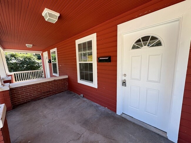 Photo - Rent Special on Affordable Duplex in Ender...