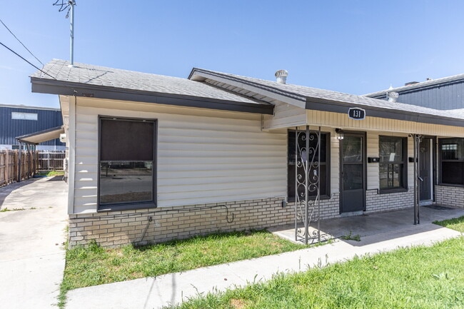 Photo - 131 Harald Ct