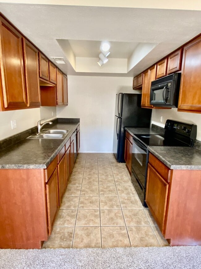 Photo - 3 Bedroom 2 Bathroom in Scottsdale