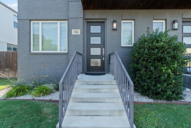 Photo - 126 Wimberly St