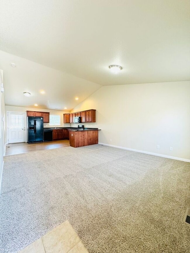 Photo - Spacious 3 Bedroom 2 Bath Ranch Style Home