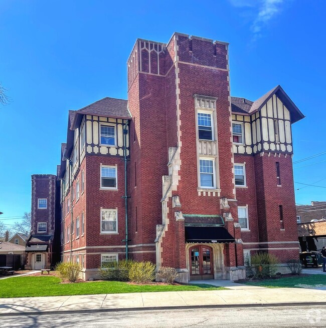 Building Photo - 3302 Kenilworth Ave Rental