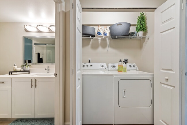 Crescent House Apartments