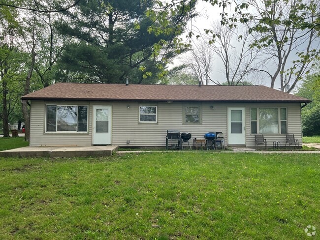 Building Photo - 2608 Dale Dr Unit B Rental