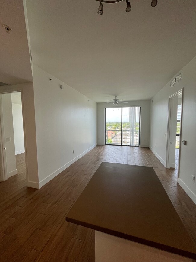 Photo - 16021 NE 18th Ct Unit B