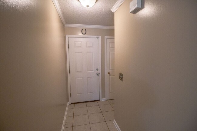 Photo - Henderson Place