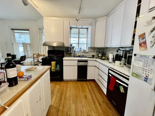 Photo - 54 Fayette St Unidad 1