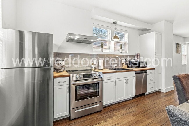 Photo - 1619 N Tacoma Ave