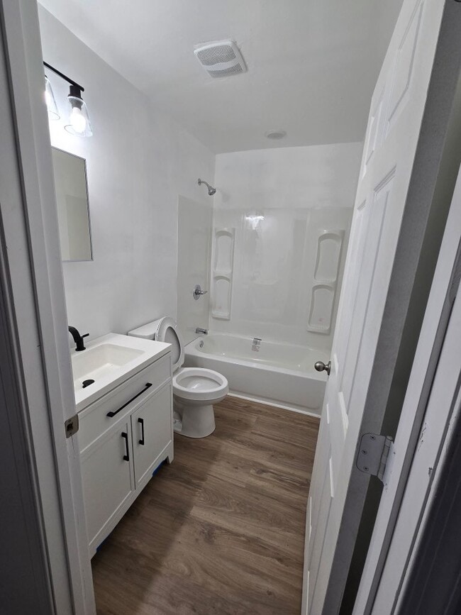 Photo - 368 Libby Ave