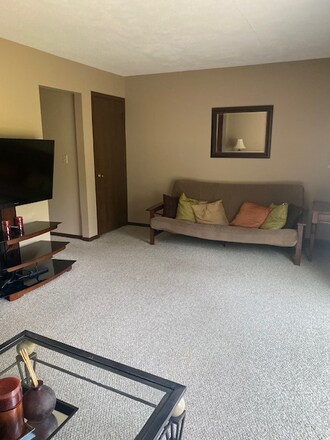 Photo - 1124 Appletree Ln Unit 1124