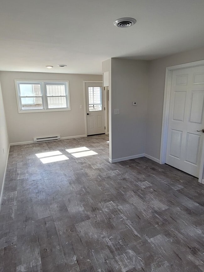 Photo - 505 7th Ave