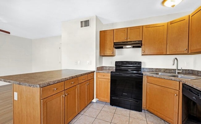 Photo - 2861 N Columbus Blvd