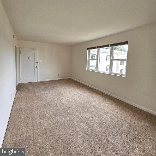 Photo - 3045 Patrick Henry Dr Unit 301