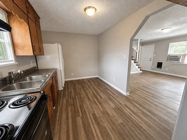 Photo - 109 West Ave Unit B