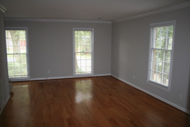 Photo - Live at the Center of Modern Conveniences ...