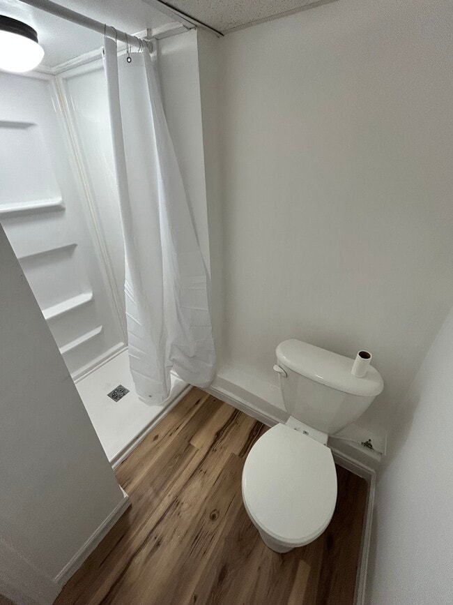 Photo - 515 W Vine St